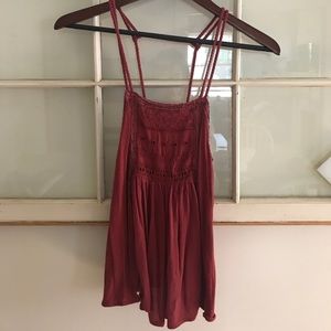 American Eagle red tank back detail